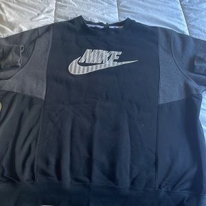 Nike Mens Crew Neck Sweater Size XL great condition